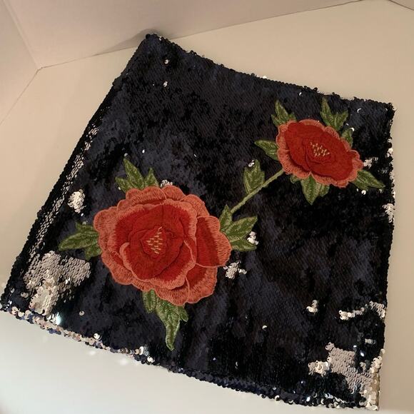 Forever 21 y2k sequined 3D mini skirt rose floral embroidered mini S small - Picture 7 of 10